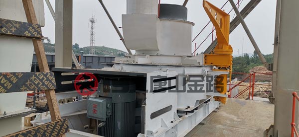 錘破、對輥破、立軸沖擊破三種制砂設(shè)備優(yōu)劣對比