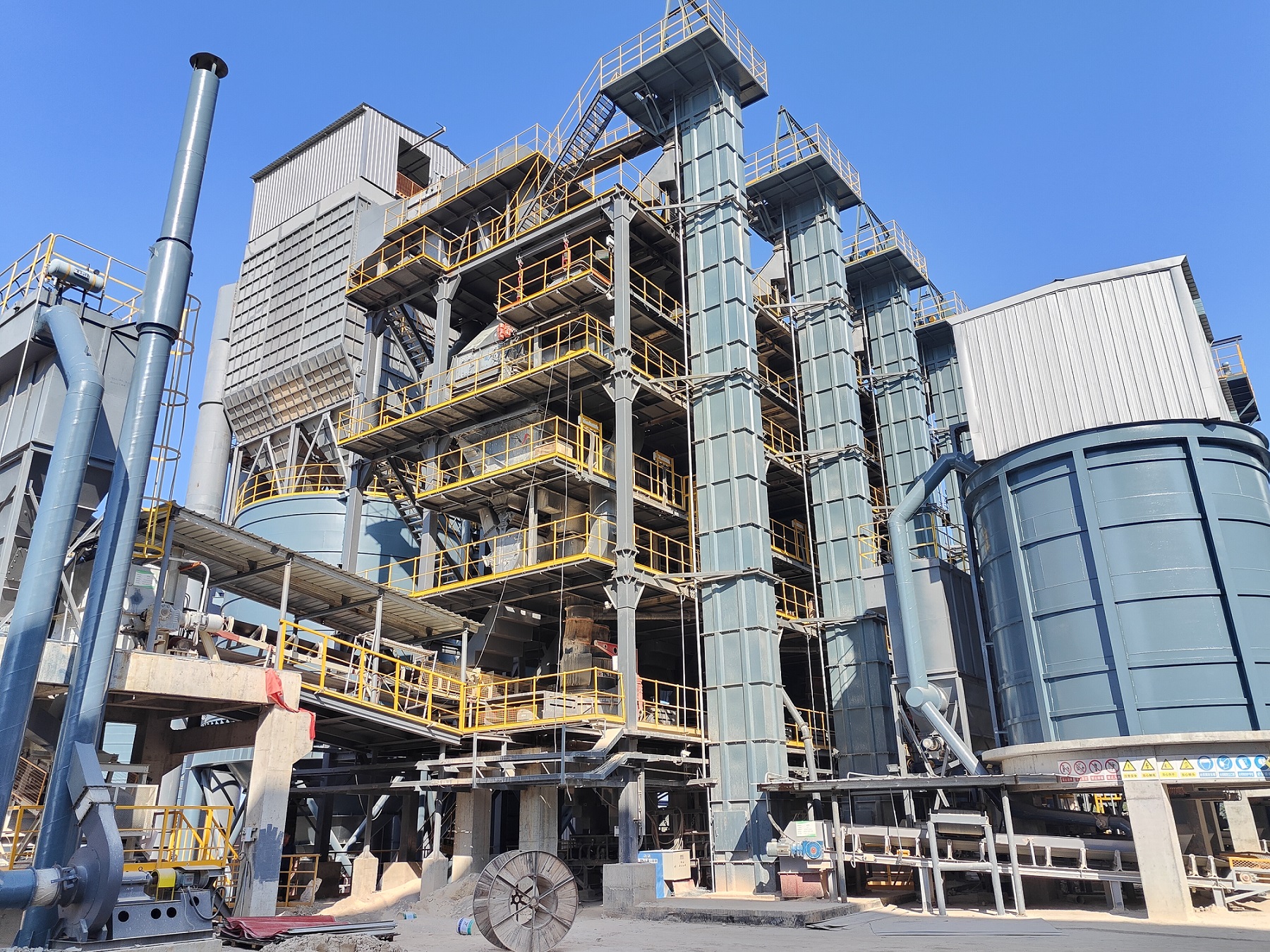 砂石行業(yè)又有“大動(dòng)作”？唐山金路干法制砂樓優(yōu)勢(shì)有哪些？