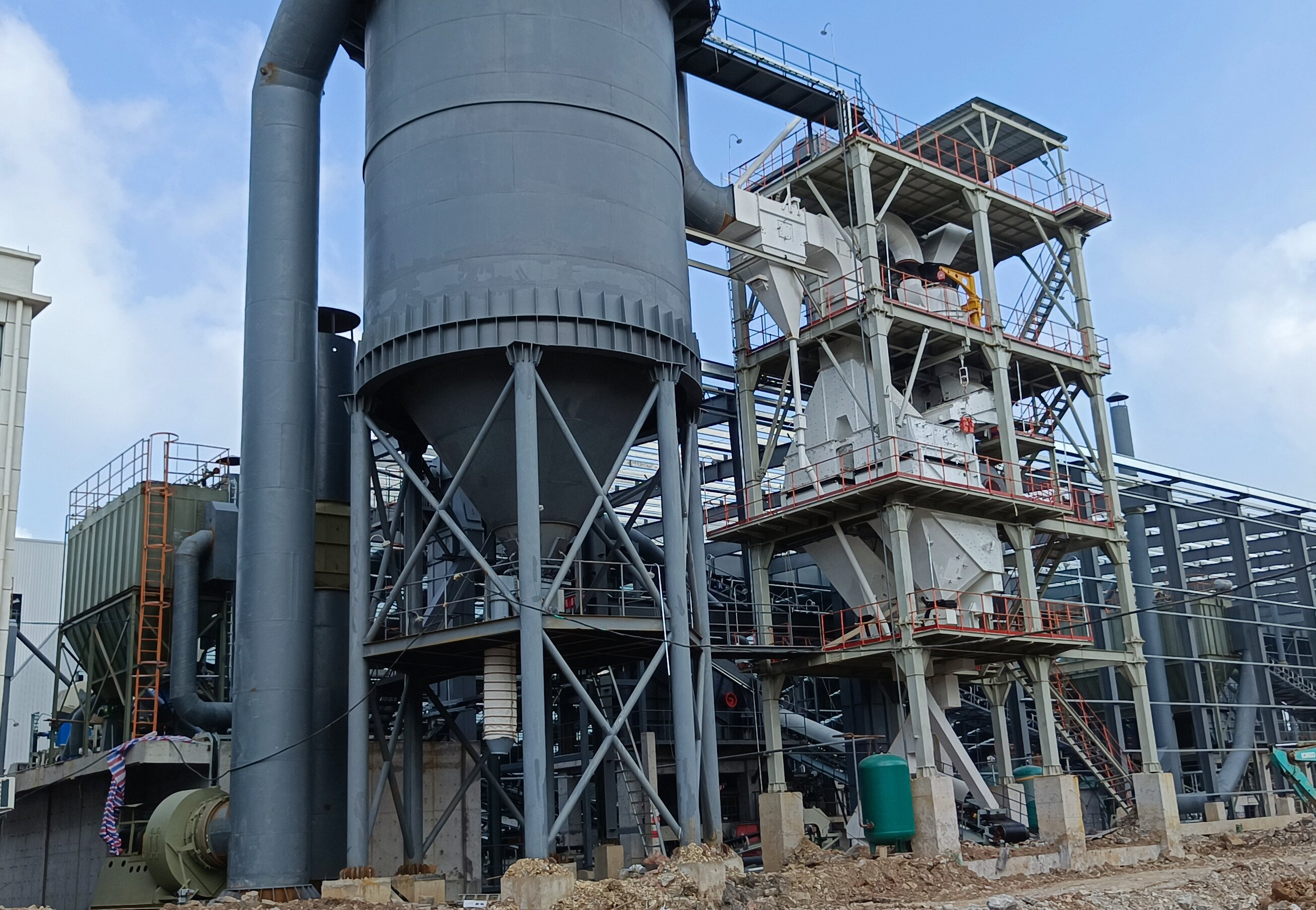 干法革新 砂筑未來——干法制砂樓，引領砂石產(chǎn)業(yè)綠色智能新征程